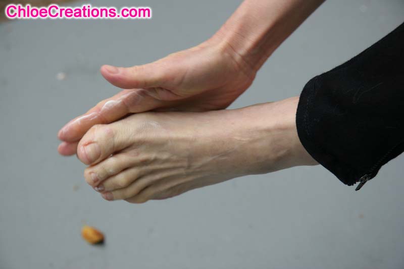 feet-leg_a19_0506